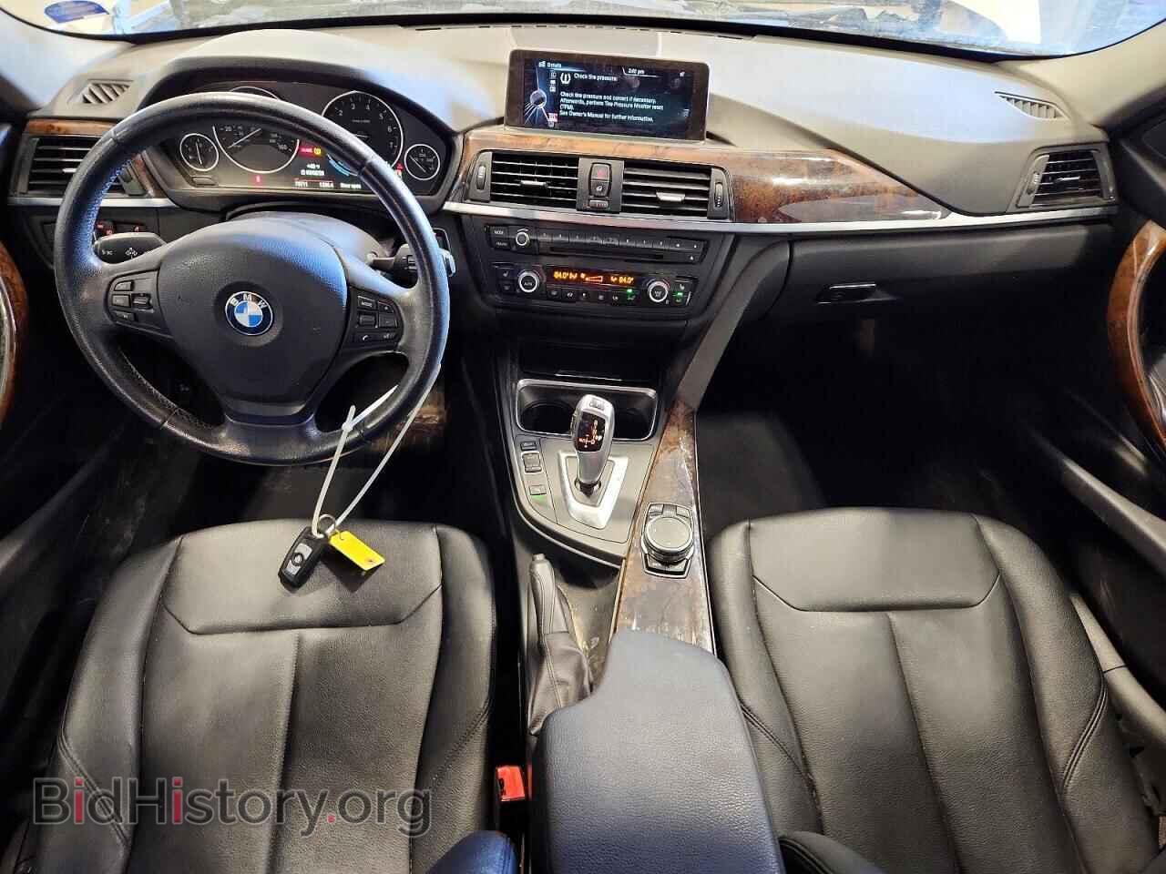 2015 BMW 320 - VIN: WBA3C3G55FNT51633 - Фото 8