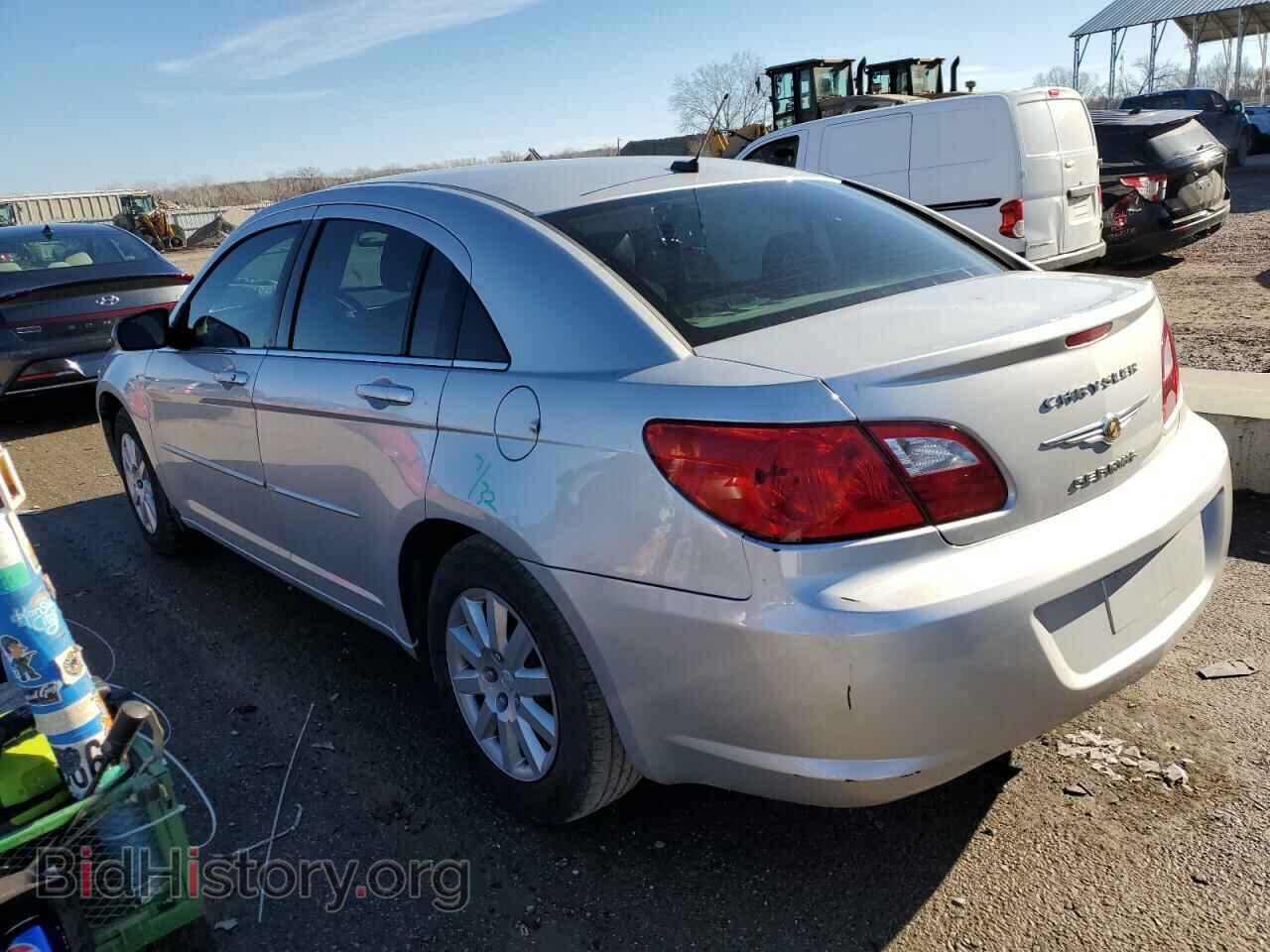 2010 CHRYSLER SEBRING - VIN: 1C3CC4FB2AN176447 - Фото 2