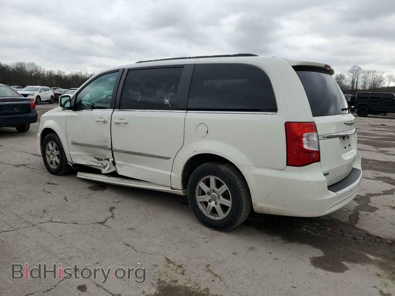 2013 CHRYSLER MINIVAN - VIN: 2C4RC1BG2DR657702 - Photo 2