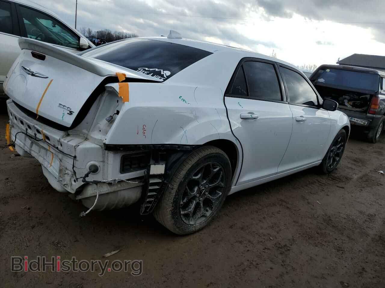2017 CHRYSLER 300 - VIN: 2C3CCAGG6HH588298 - Фото 3