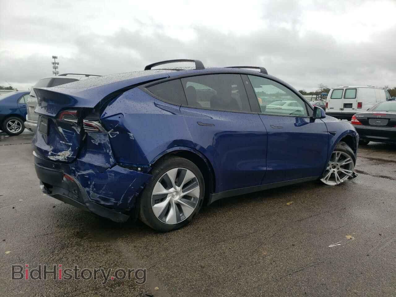 2022 TESLA MODEL Y - VIN: 7SAYGDEE1NF310972 - Фото 3
