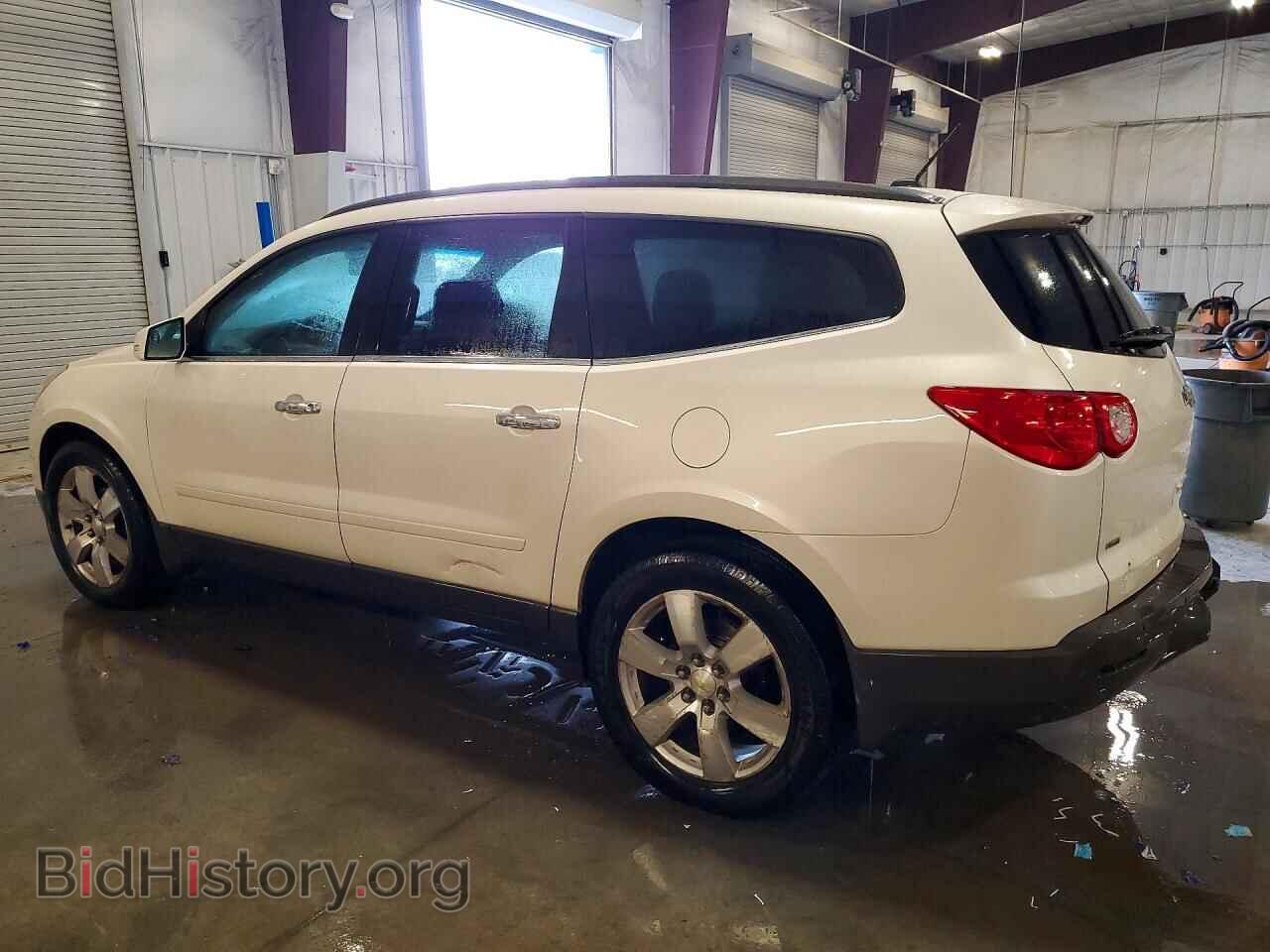2012 CHEVROLET TRAVERSE - VIN: 1GNKVGED9CJ141847 - Фото 2