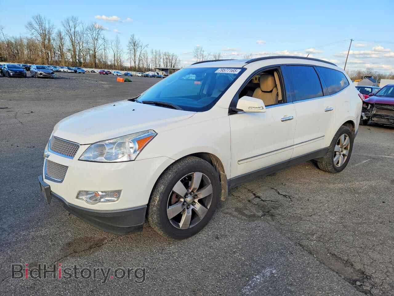 Photo 1GNKVLED7BJ372964 - CHEVROLET TRAVERSE 2011
