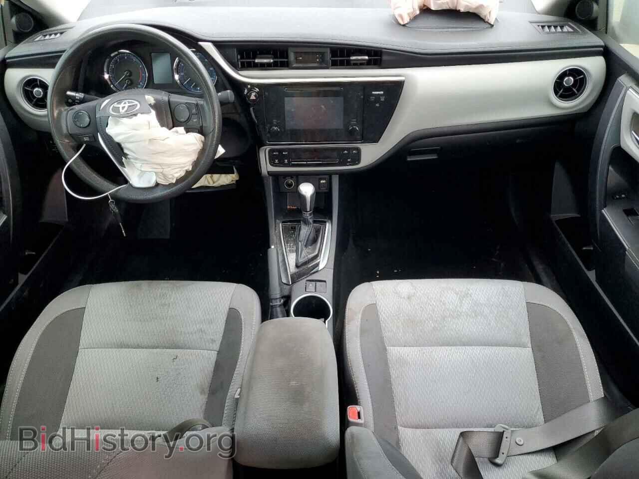 2017 TOYOTA COROLLA - VIN: 2T1BURHE2HC818753 - Фото 8