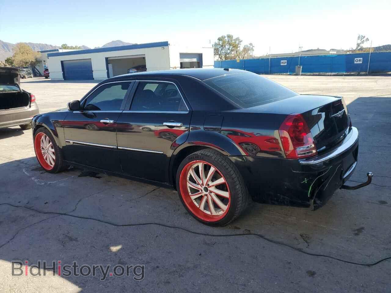 2010 CHRYSLER 300 - VIN: 2C3CA6CT5AH140226 - Фото 2