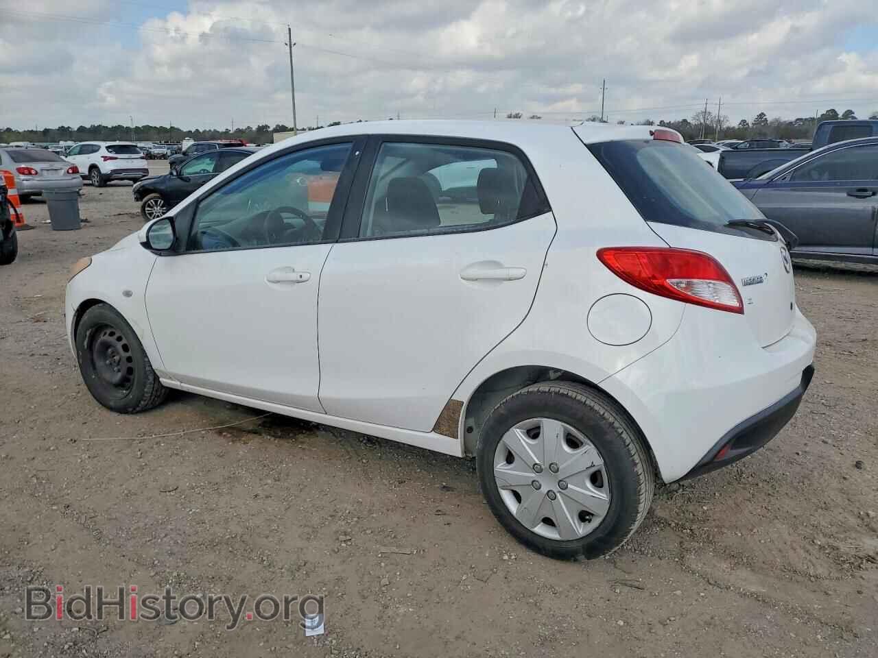 2012 MAZDA MAZDA2 - VIN: JM1DE1KY1C0144558 - Photo 2