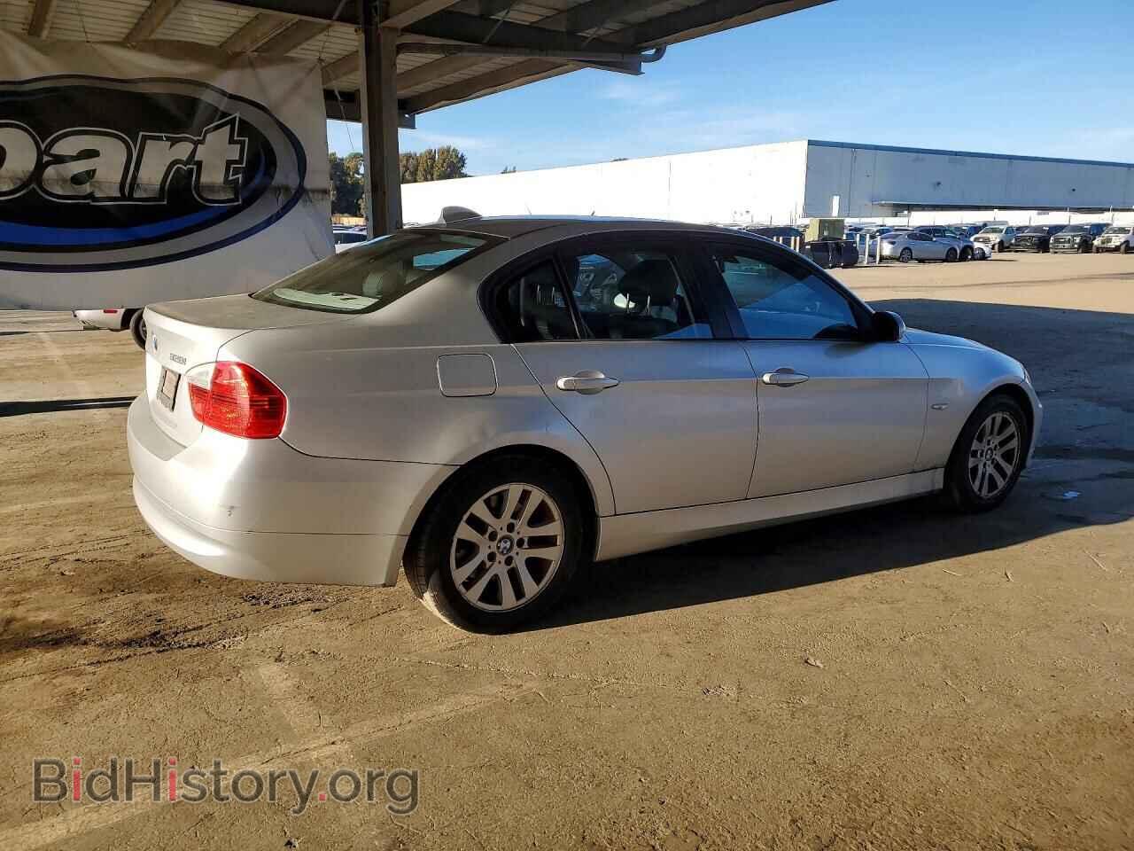 2007 BMW 328 - VIN: WBAVC53577FZ75228 - Фото 3