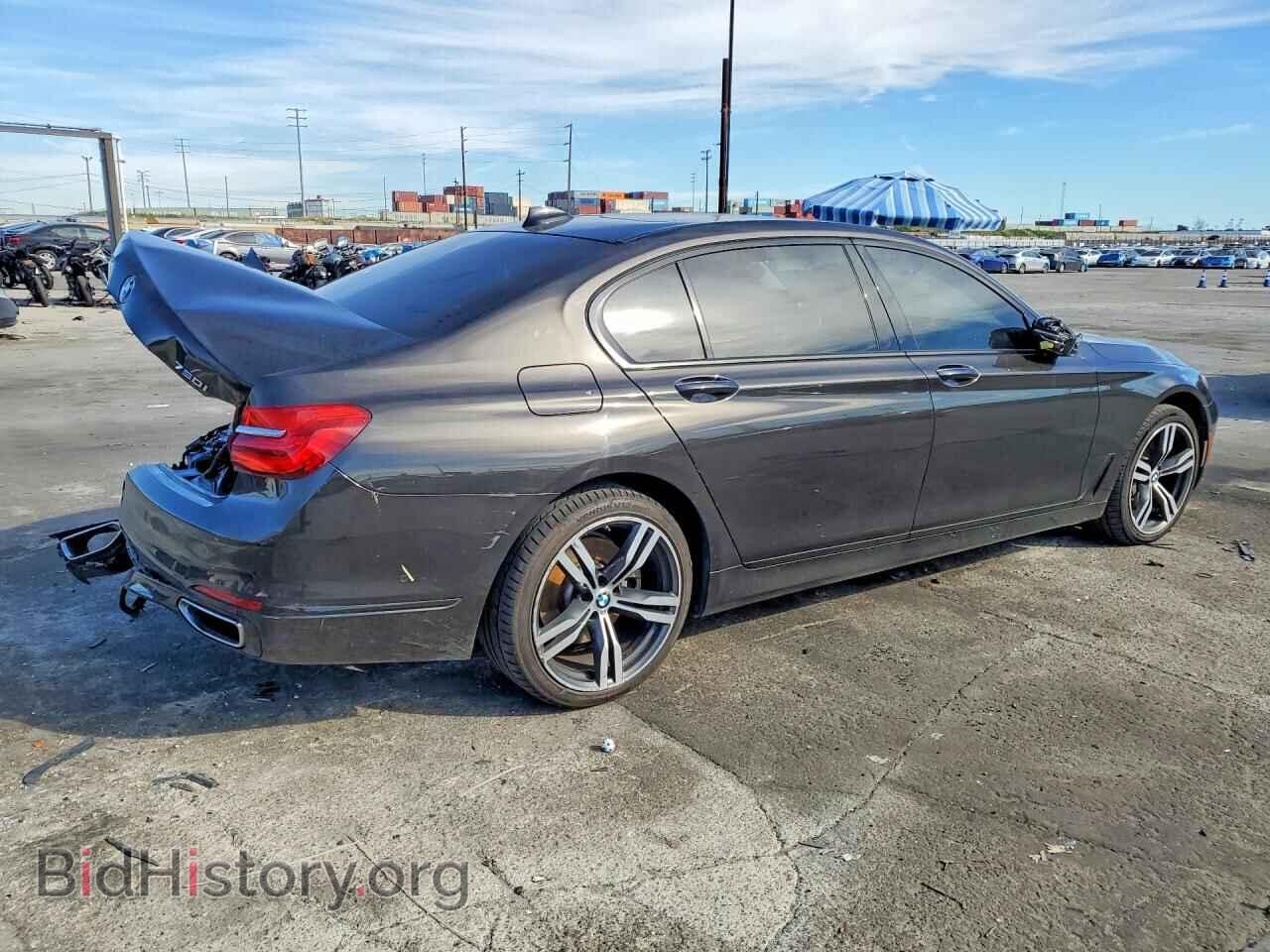 2016 BMW 750 - VIN: WBA7F2C56GG416844 - Фото 3