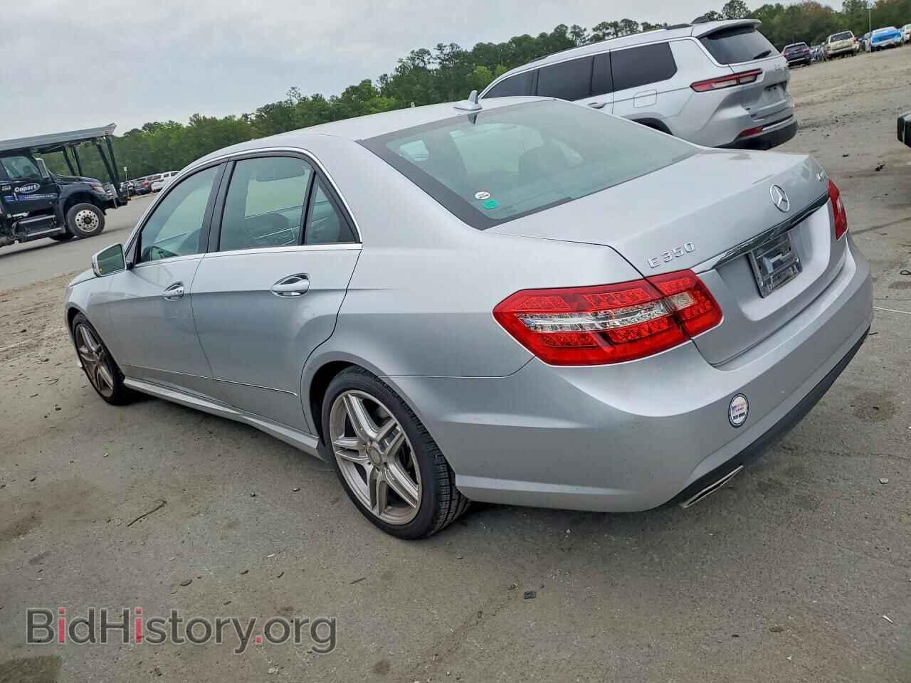 2013 MERCEDES-BENZ E-CLASS - VIN: WDDHF8JB3DA733438 - Фото 2