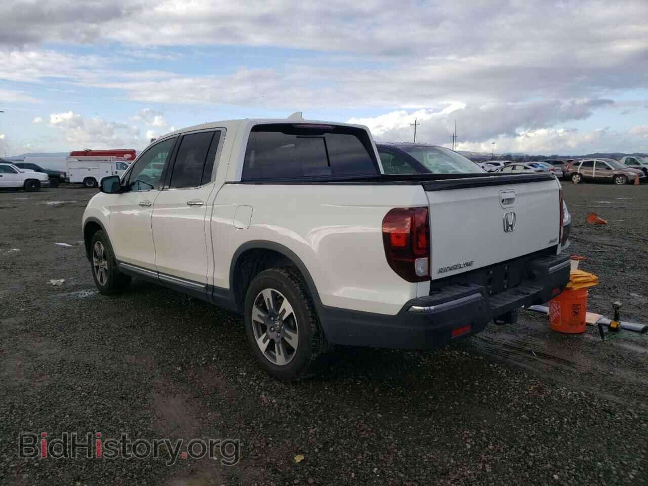 2017 HONDA RIDGELINE - VIN: 5FPYK3F71HB038313 - Фото 2