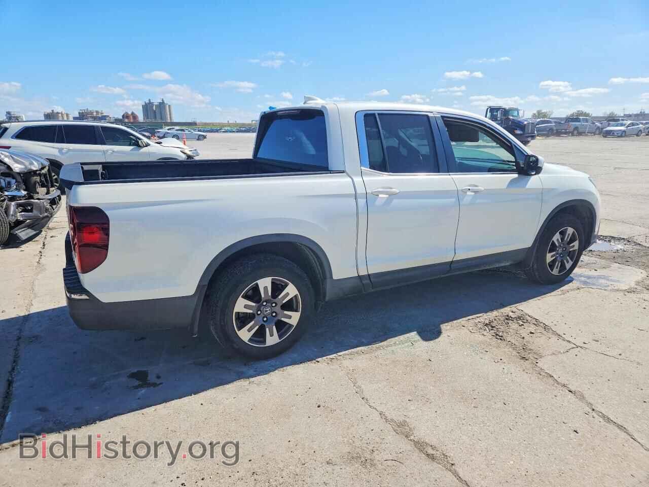 2017 HONDA RIDGELINE - VIN: 5FPYK2F56HB005624 - Фото 3