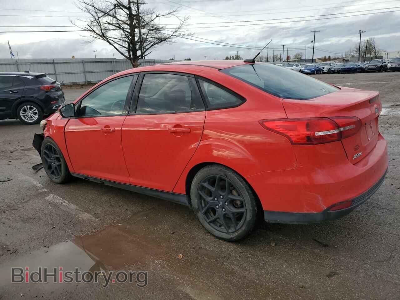 2016 FORD FOCUS - VIN: 1FADP3F2XGL329939 - Фото 2
