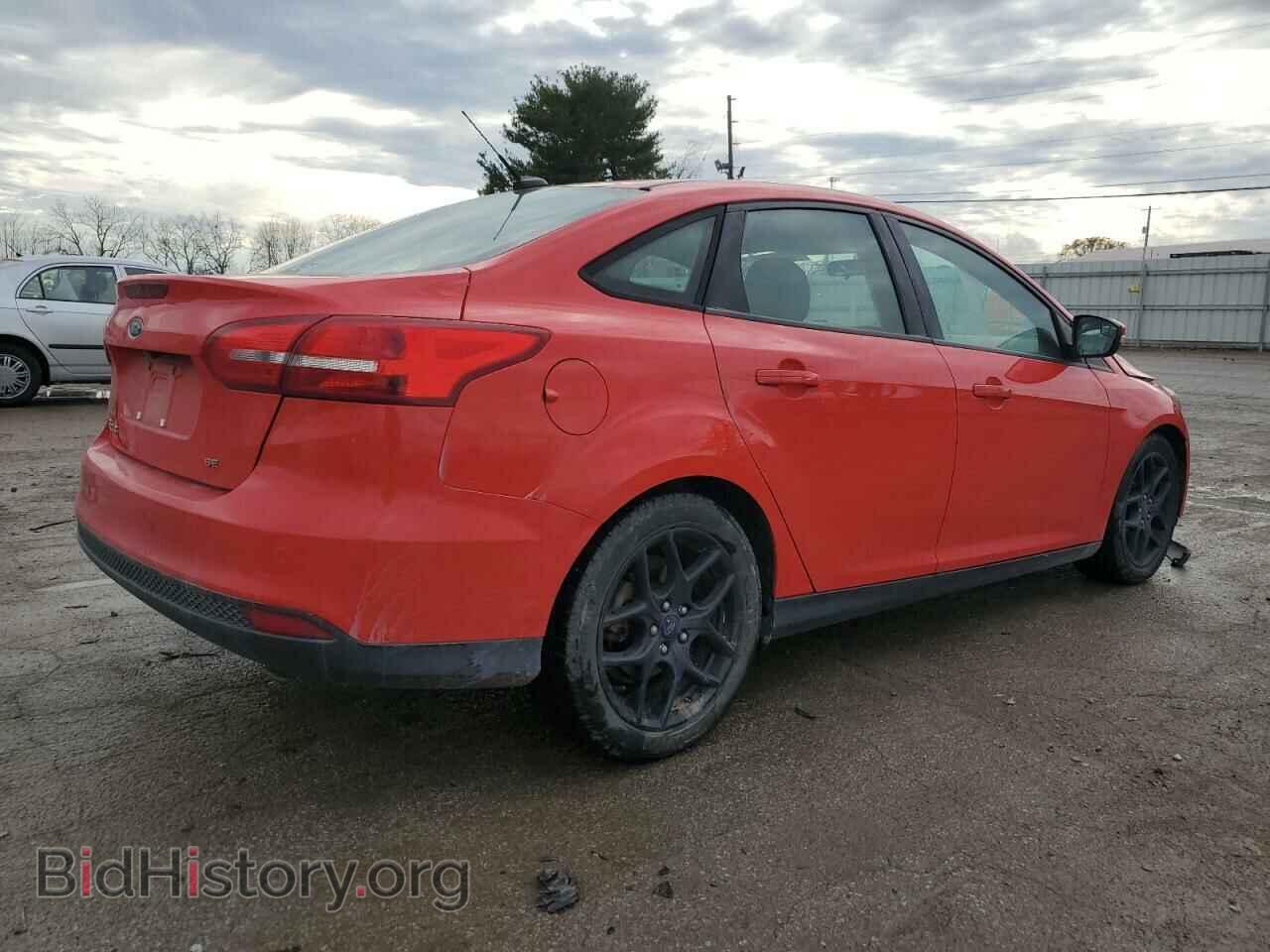 2016 FORD FOCUS - VIN: 1FADP3F2XGL329939 - Фото 3