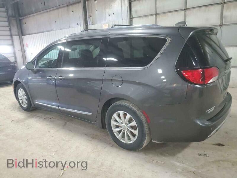 2018 Chrysler PACIFICA (VIN 2C4RC1EG5JR260847) — фото 2 из 13