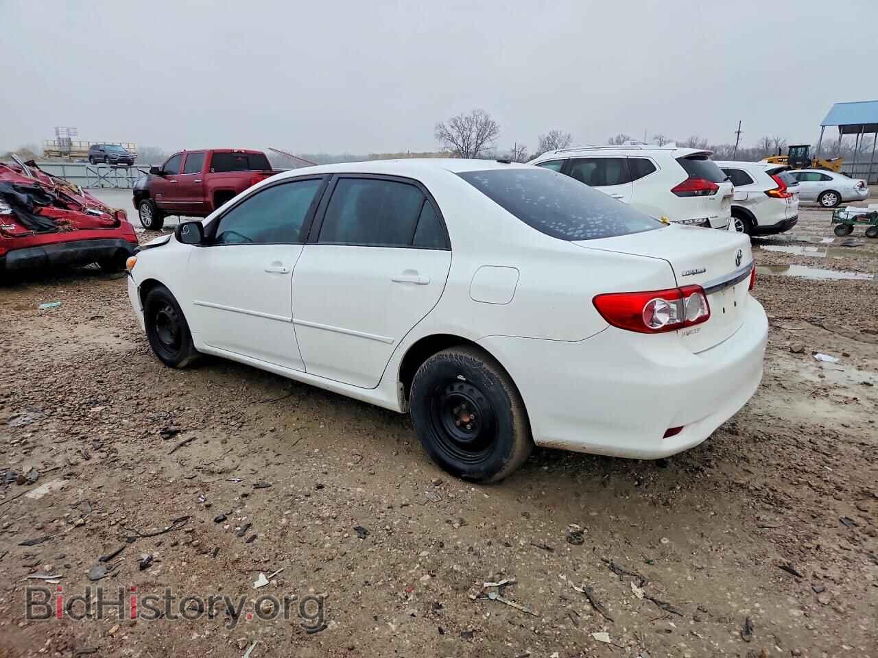 2011 TOYOTA COROLLA - VIN: 2T1BU4EE2BC573242 - Фото 2
