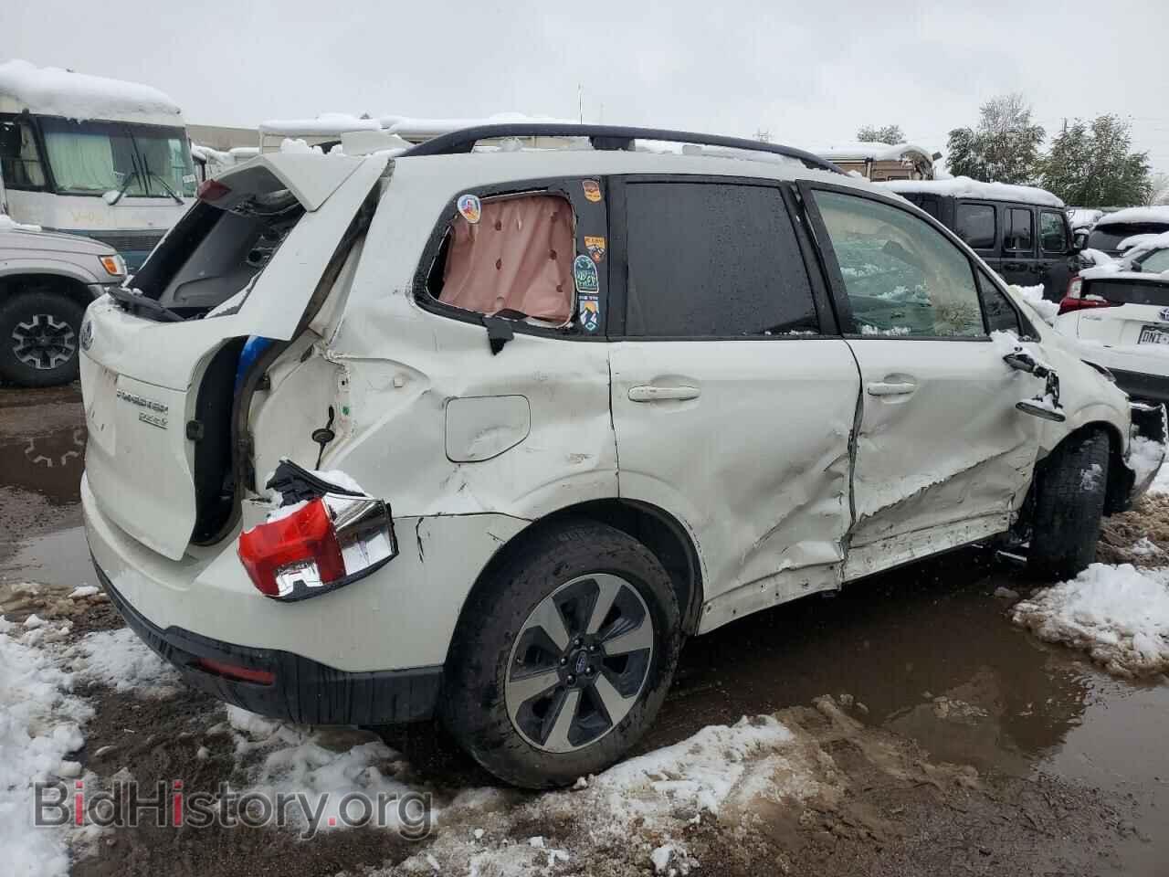 2017 SUBARU FORESTER - VIN: JF2SJAEC4HH544014 - Фото 3
