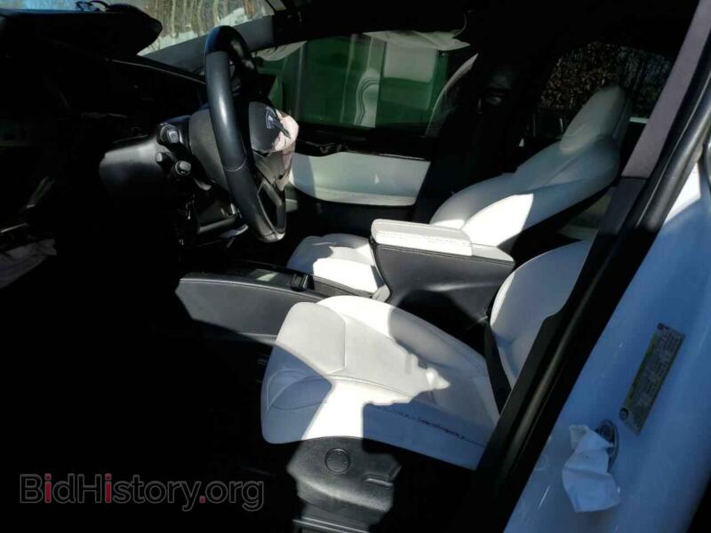 2019 Tesla MODEL X (VIN 5YJXCBE21KF150621) — photo 7 of 14