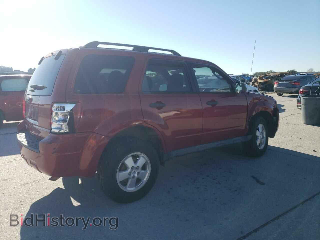 2011 FORD ESCAPE - VIN: 1FMCU9D77BKB91870 - Фото 3