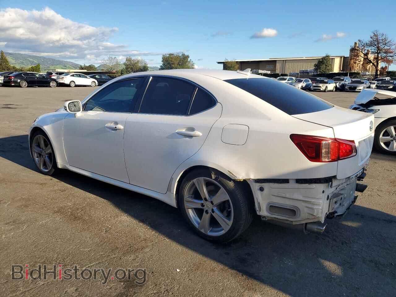 2011 LEXUS IS - VIN: JTHBF5C29B5150050 - Photo 2