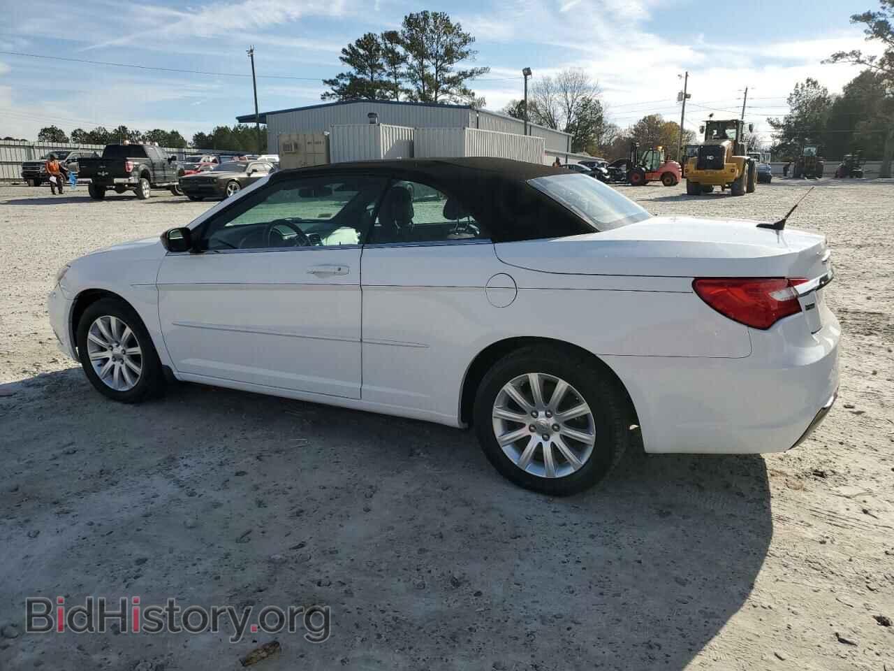 2013 CHRYSLER 200 - VIN: 1C3BCBEG5DN623502 - Фото 2