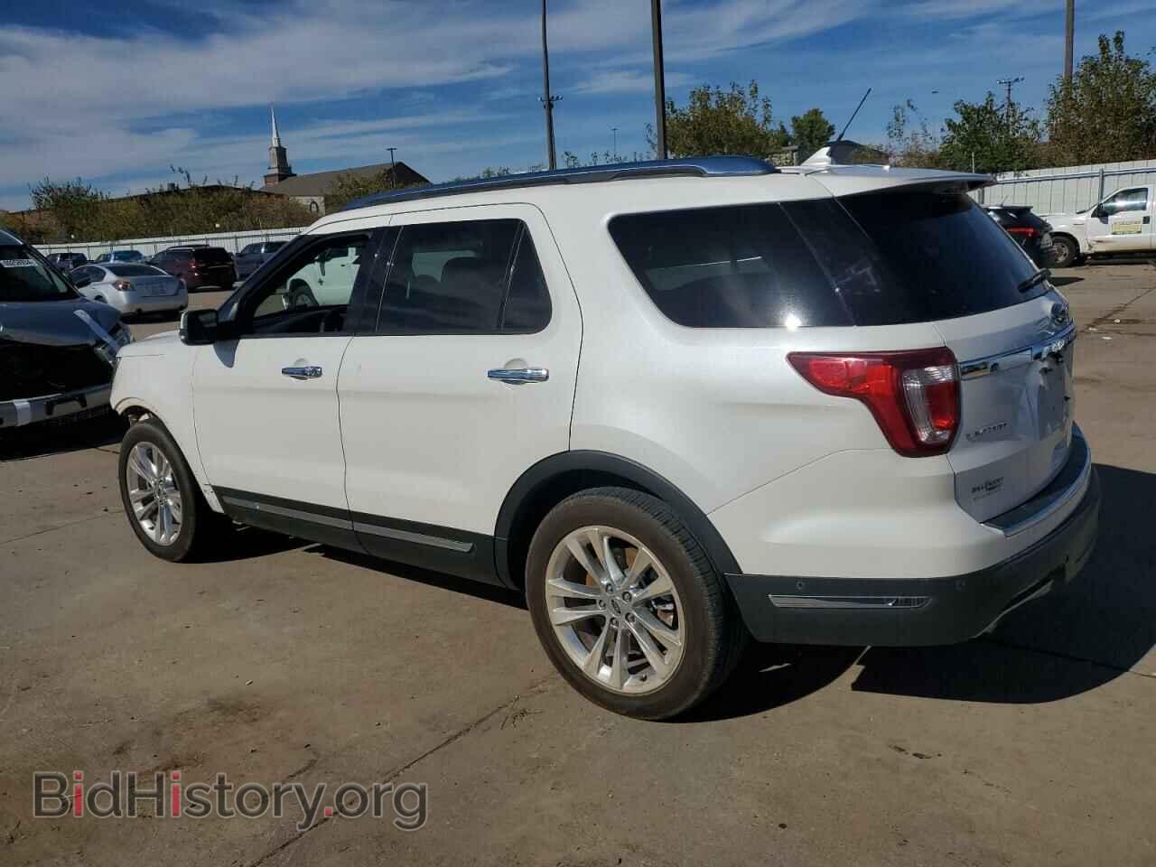 2018 FORD EXPLORER - VIN: 1FM5K7F81JGB17077 - Photo 2