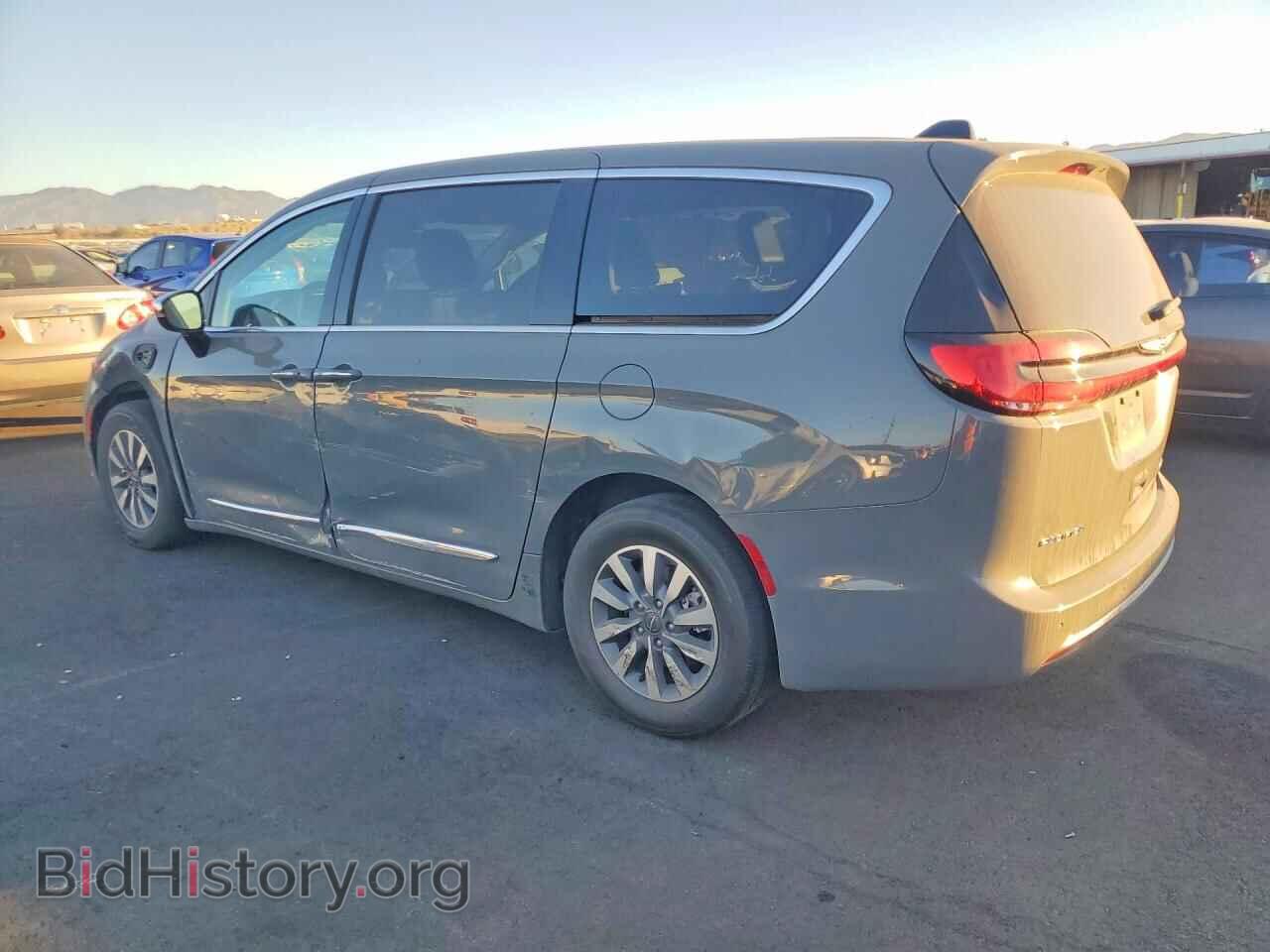 2023 CHRYSLER PACIFICA - VIN: 2C4RC1S7XPR573034 - Фото 2