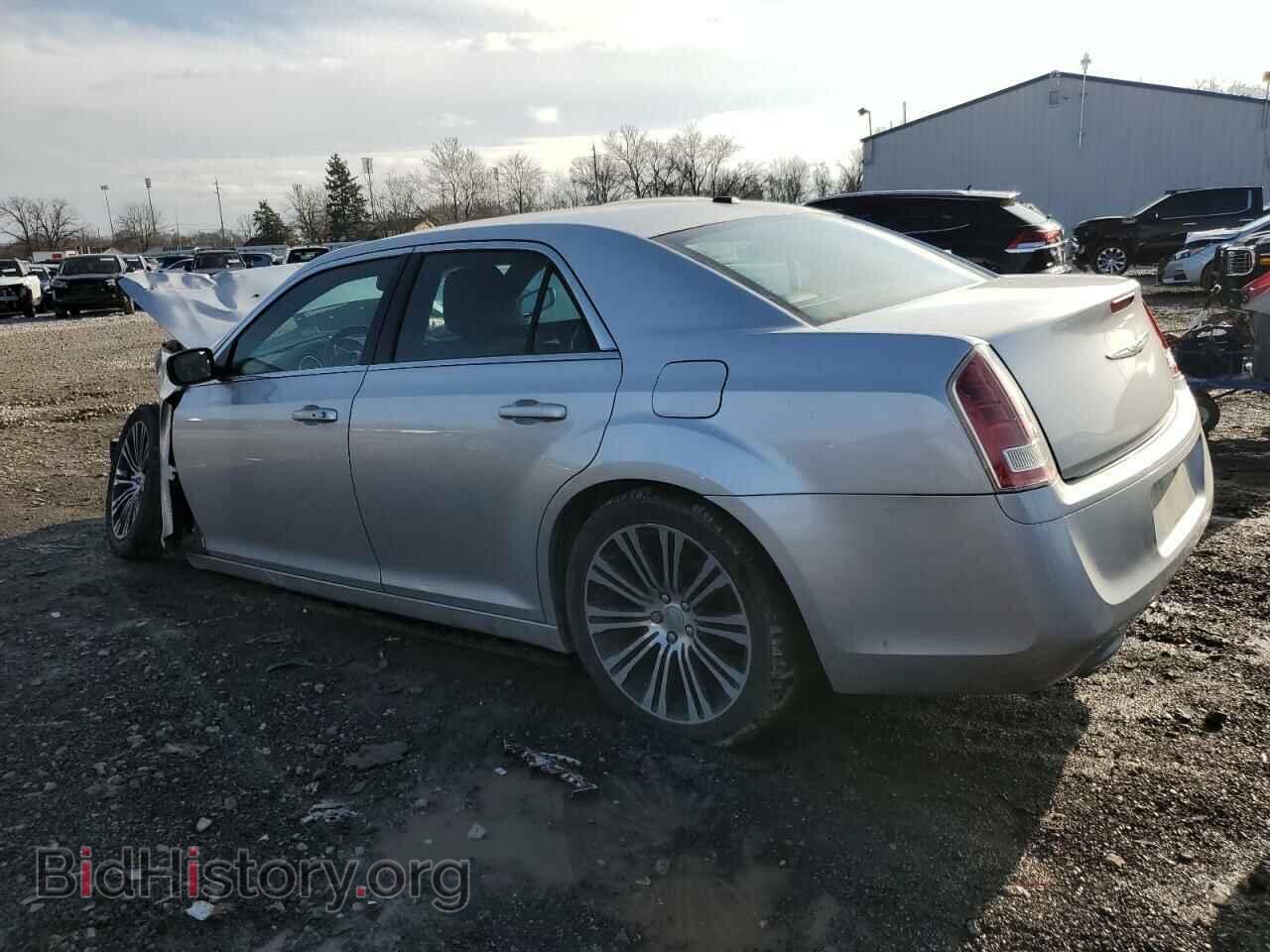 2012 CHRYSLER 300 - VIN: 2C3CCABG2CH216814 - Фото 2