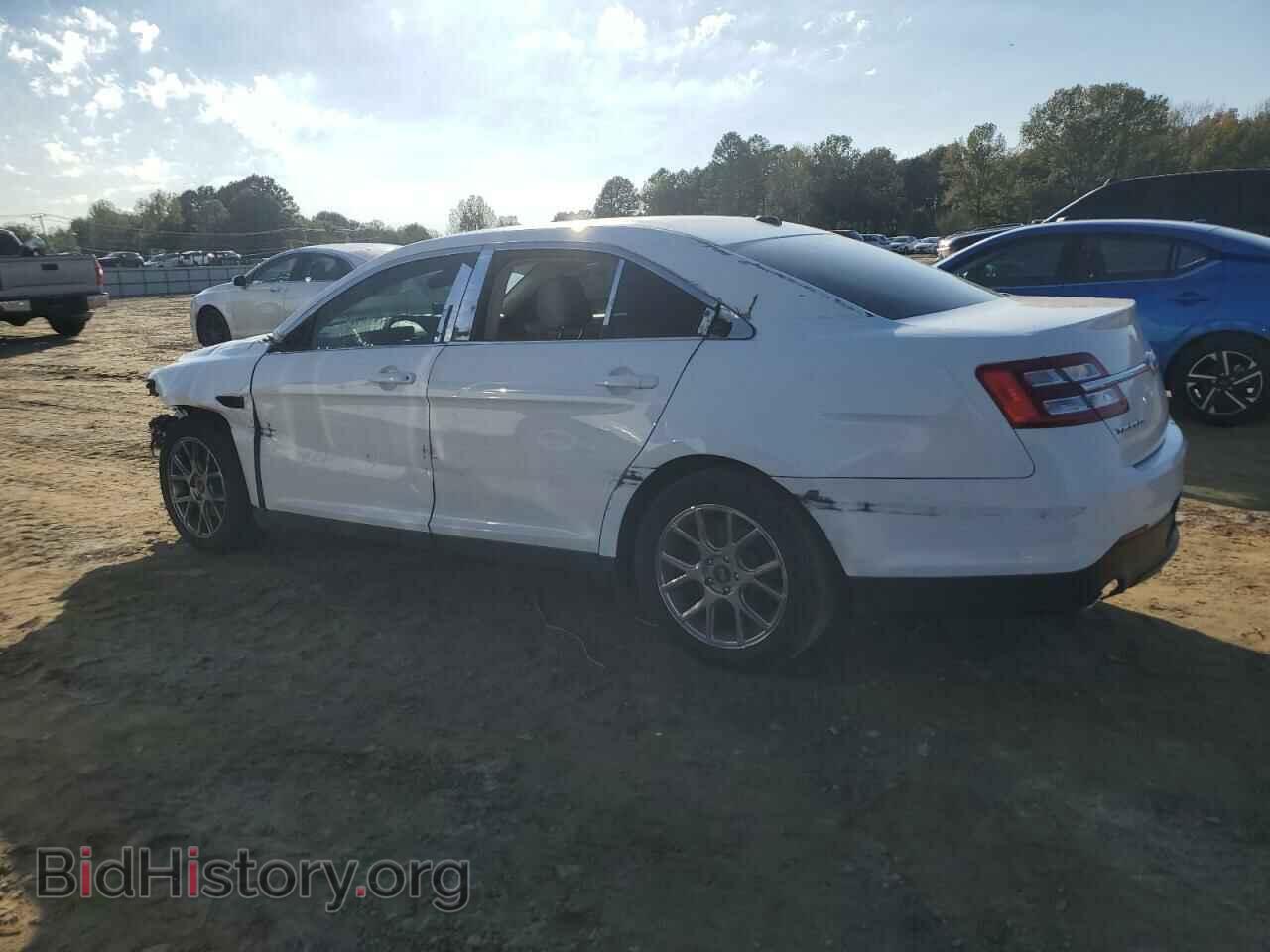 2013 FORD TAURUS - VIN: 1FAHP2E88DG192702 - Фото 2