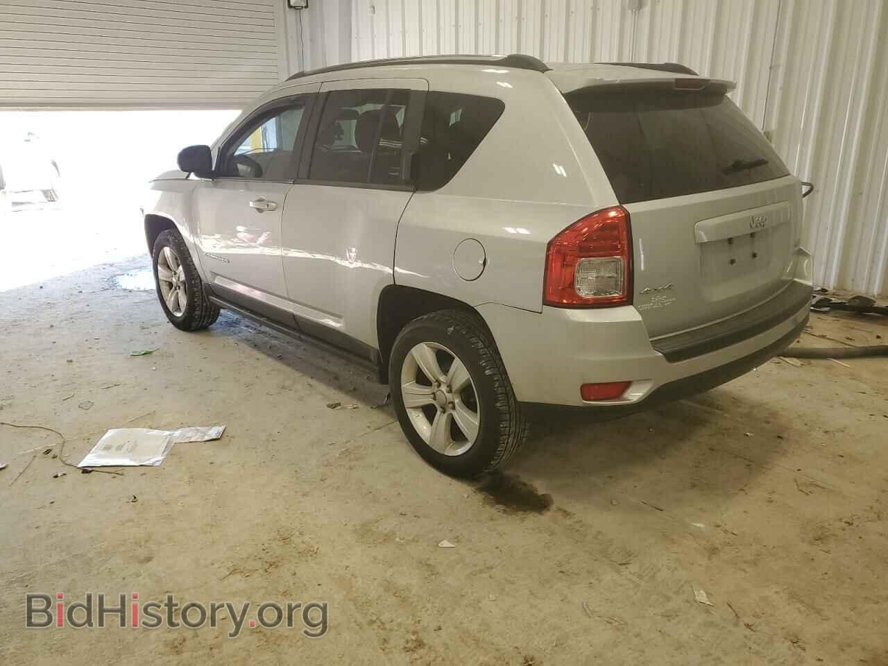 2011 JEEP COMPASS - VIN: 1J4NF1FB1BD266362 - Photo 2