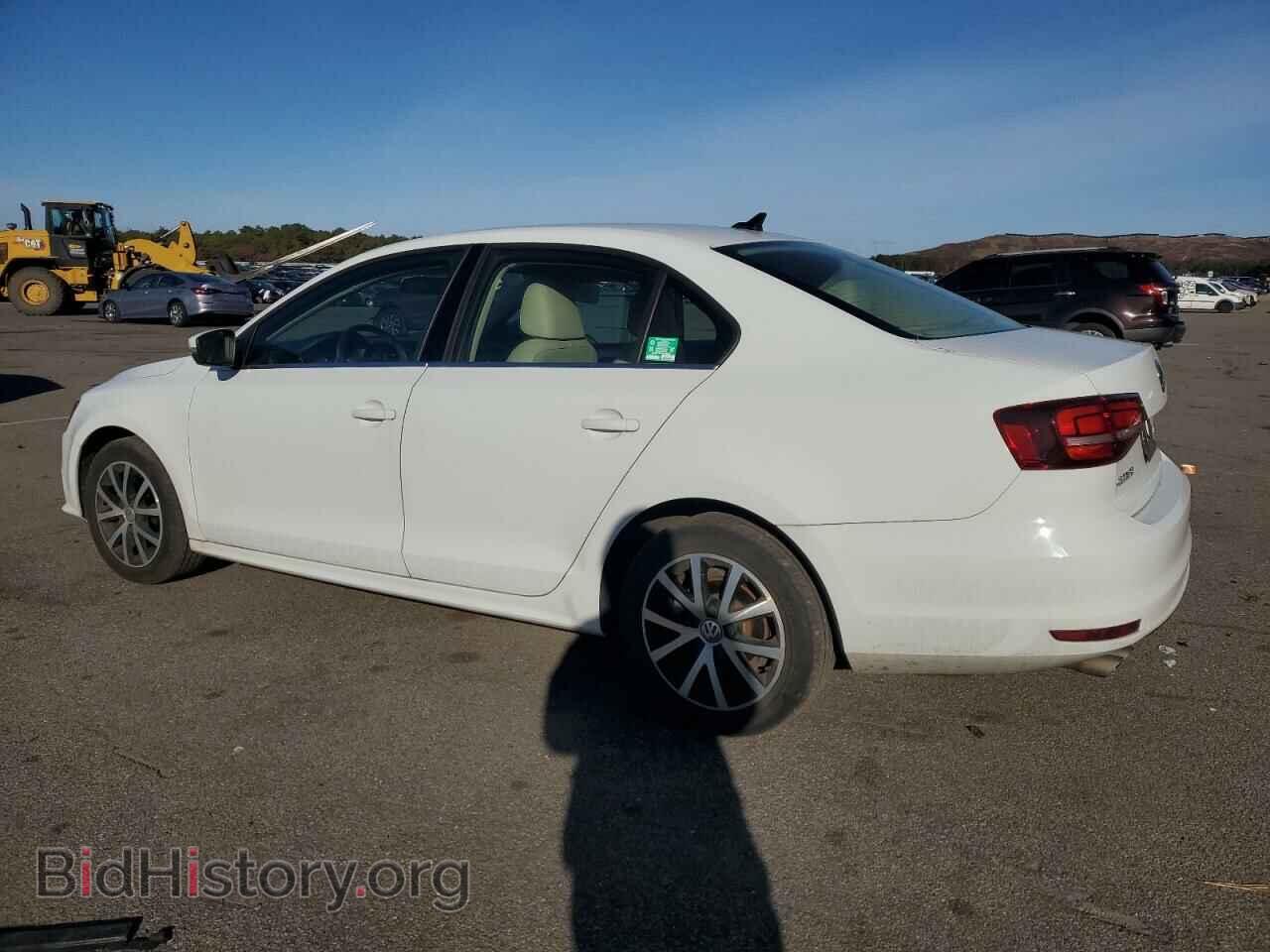 2017 VOLKSWAGEN JETTA - VIN: 3VWDB7AJ1HM363232 - Фото 2