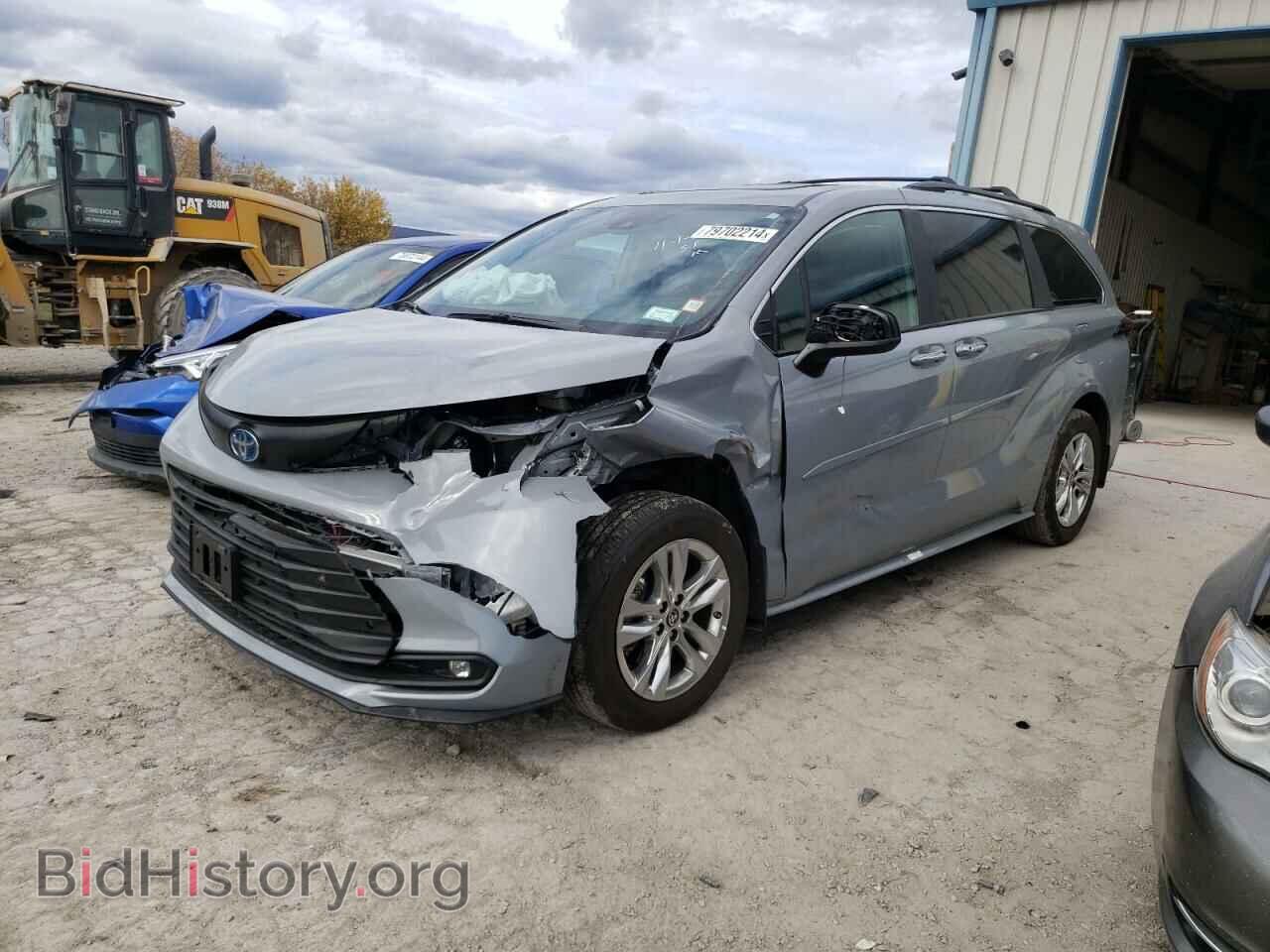 Фотография 5TDCSKFC3PS103084 - TOYOTA SIENNA 2023