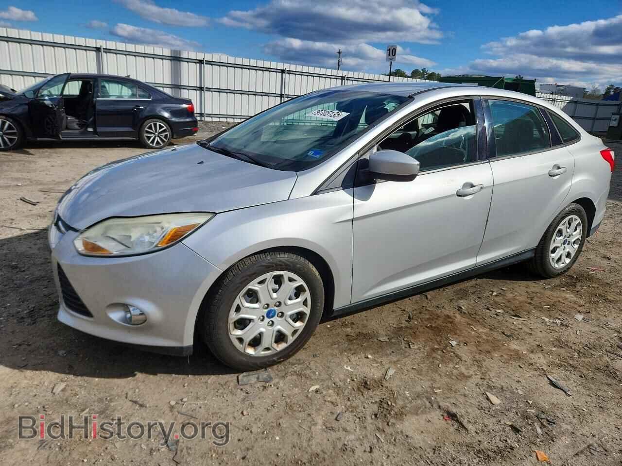 Photo 1FAHP3F26CL217330 - FORD FOCUS 2012