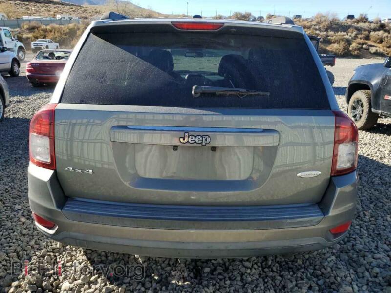 2014 Jeep COMPASS (VIN 1C4NJDEB4ED621925) — photo 6 of 13