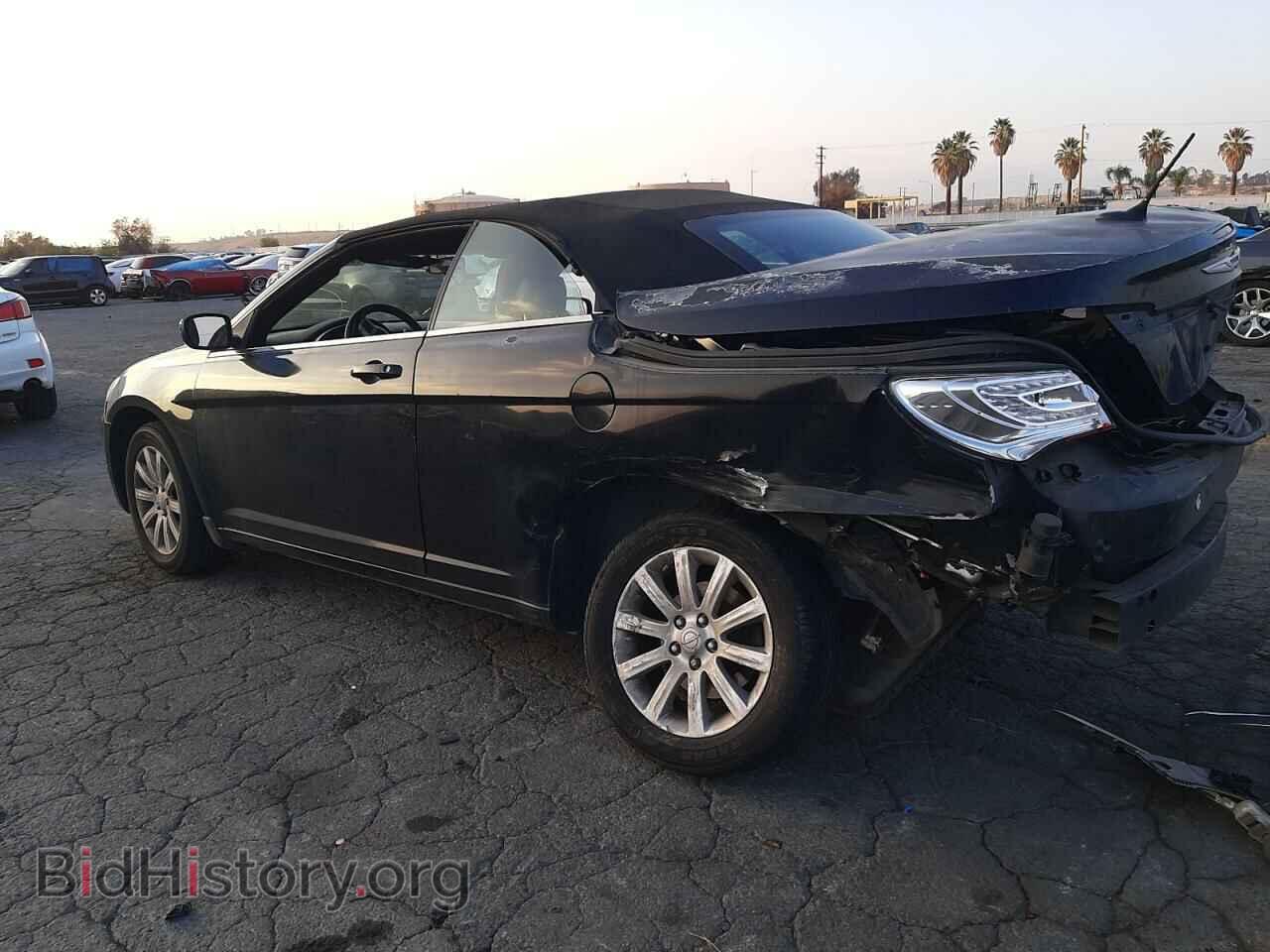 2013 CHRYSLER 200 - VIN: 1C3BCBEBXDN606487 - Фото 2
