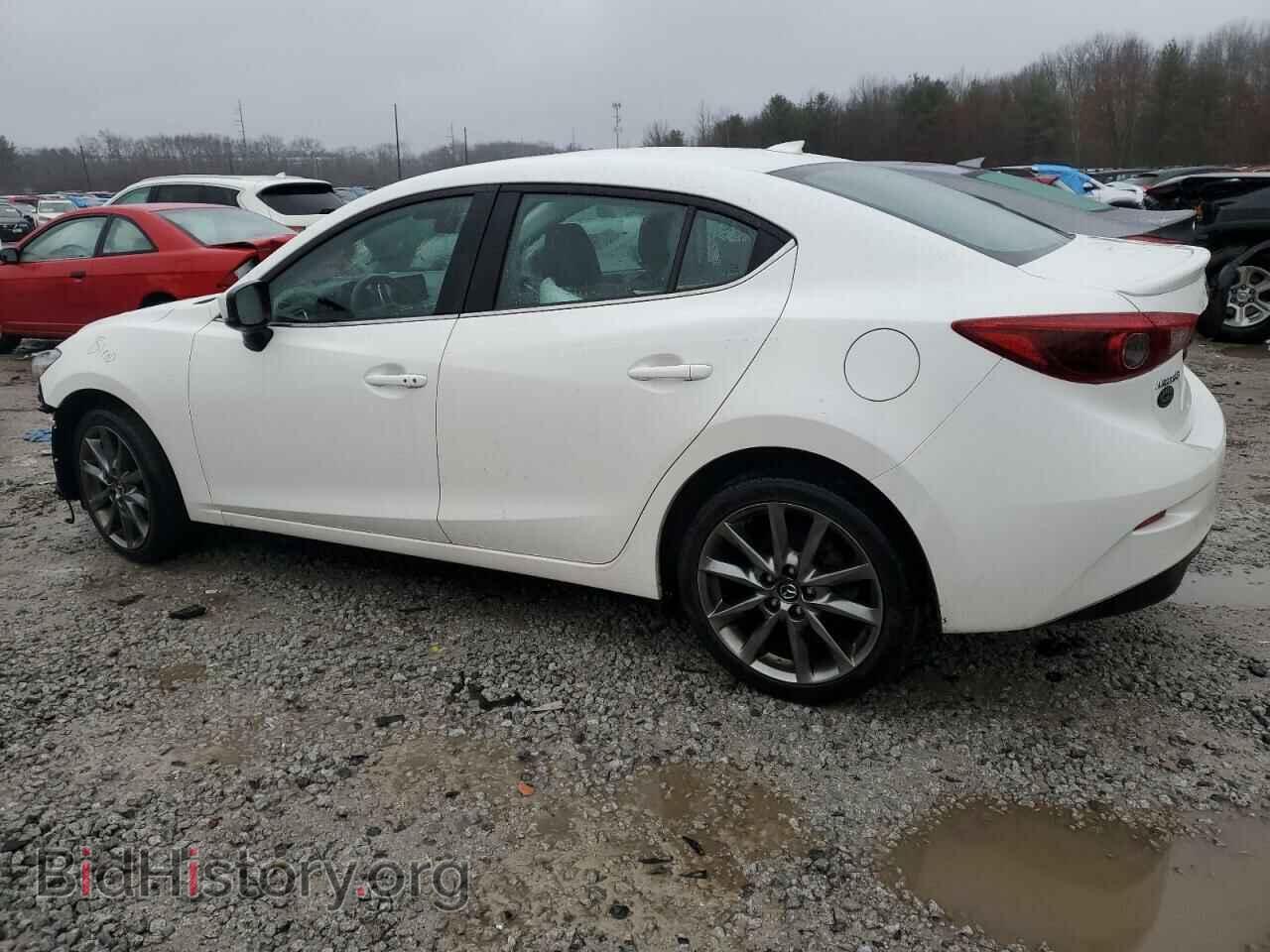2018 MAZDA 3 - VIN: 3MZBN1W30JM256152 - Фото 2