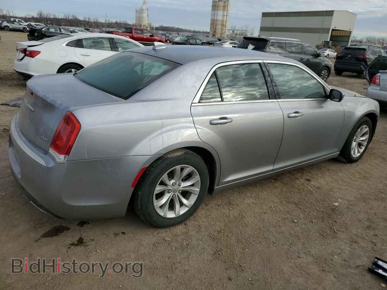 2015 CHRYSLER 300 - VIN: 2C3CCAAG9FH891792 - Фото 3