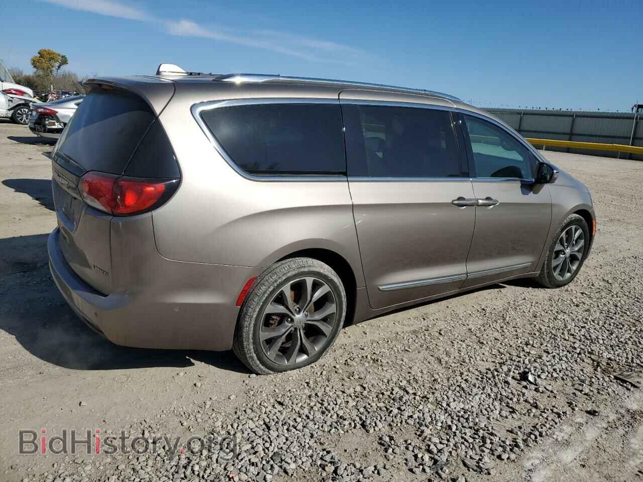 2017 CHRYSLER PACIFICA - VIN: 2C4RC1GG0HR655977 - Фото 3