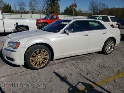 2012 Chrysler 300 Luxury, white — VIN 2C3CCAPT8CH238046, Copart
