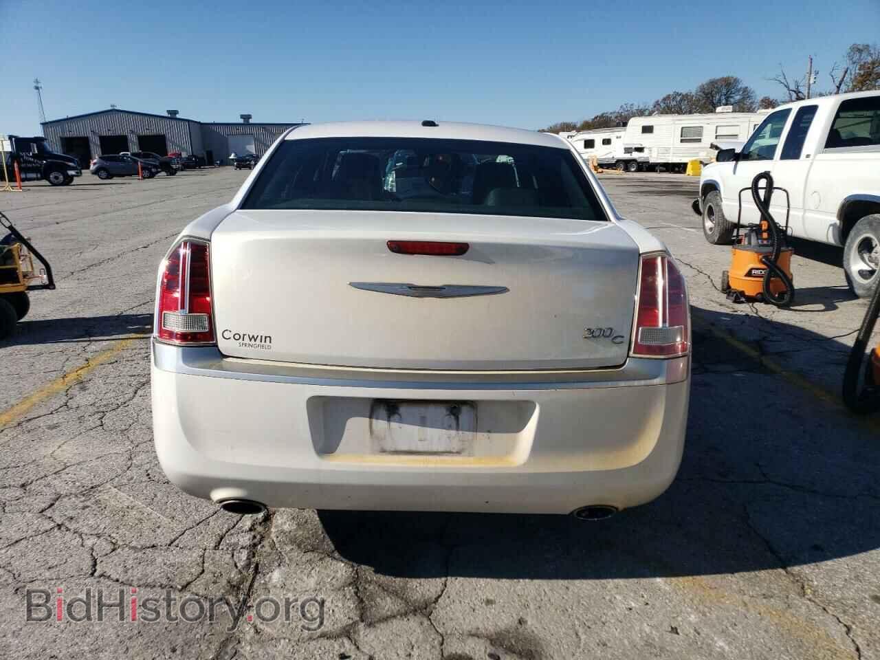 2012 CHRYSLER 300 - VIN: 2C3CCAPT8CH238046 - Фото 6