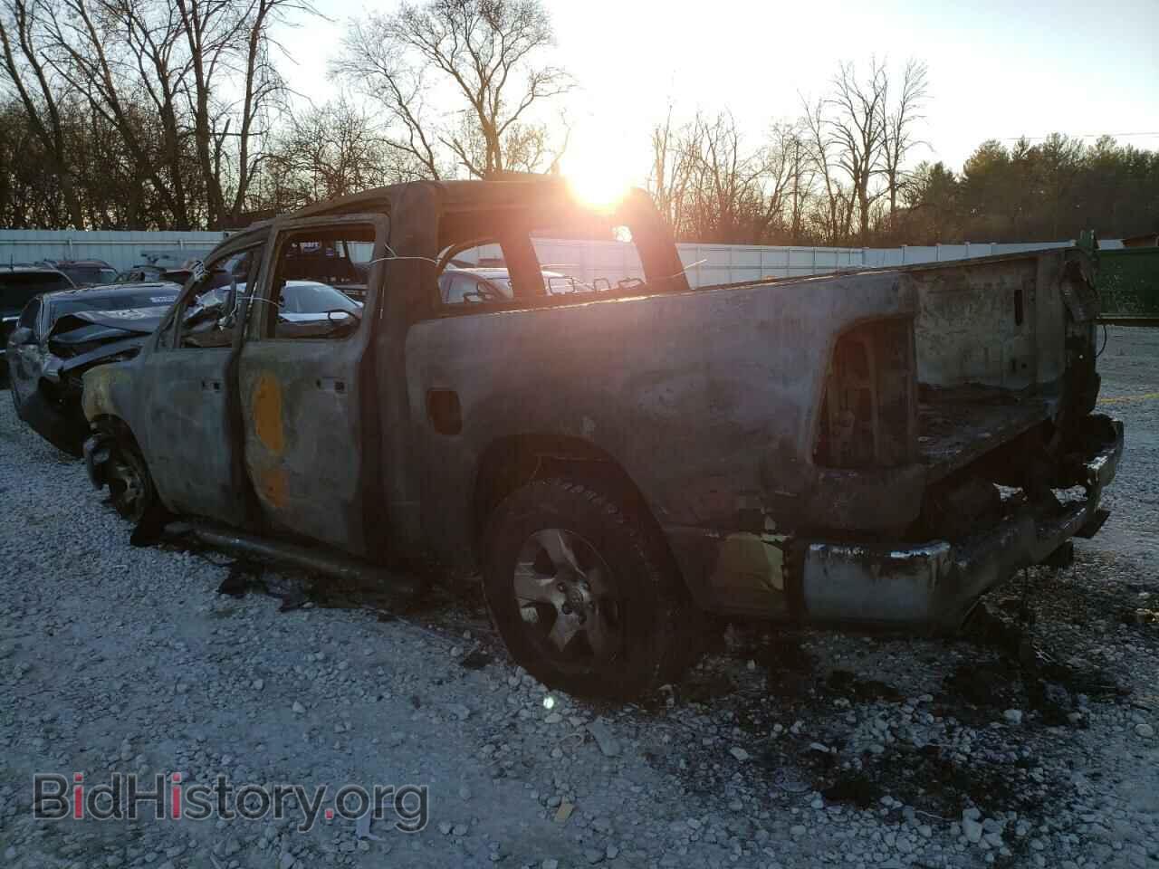2019 RAM 1500 - VIN: 1C6SRFFT6KN714103 - Фото 2