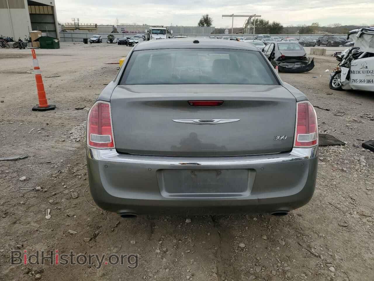 2012 CHRYSLER 300 - VIN: 2C3CCACG7CH233641 - Фото 6