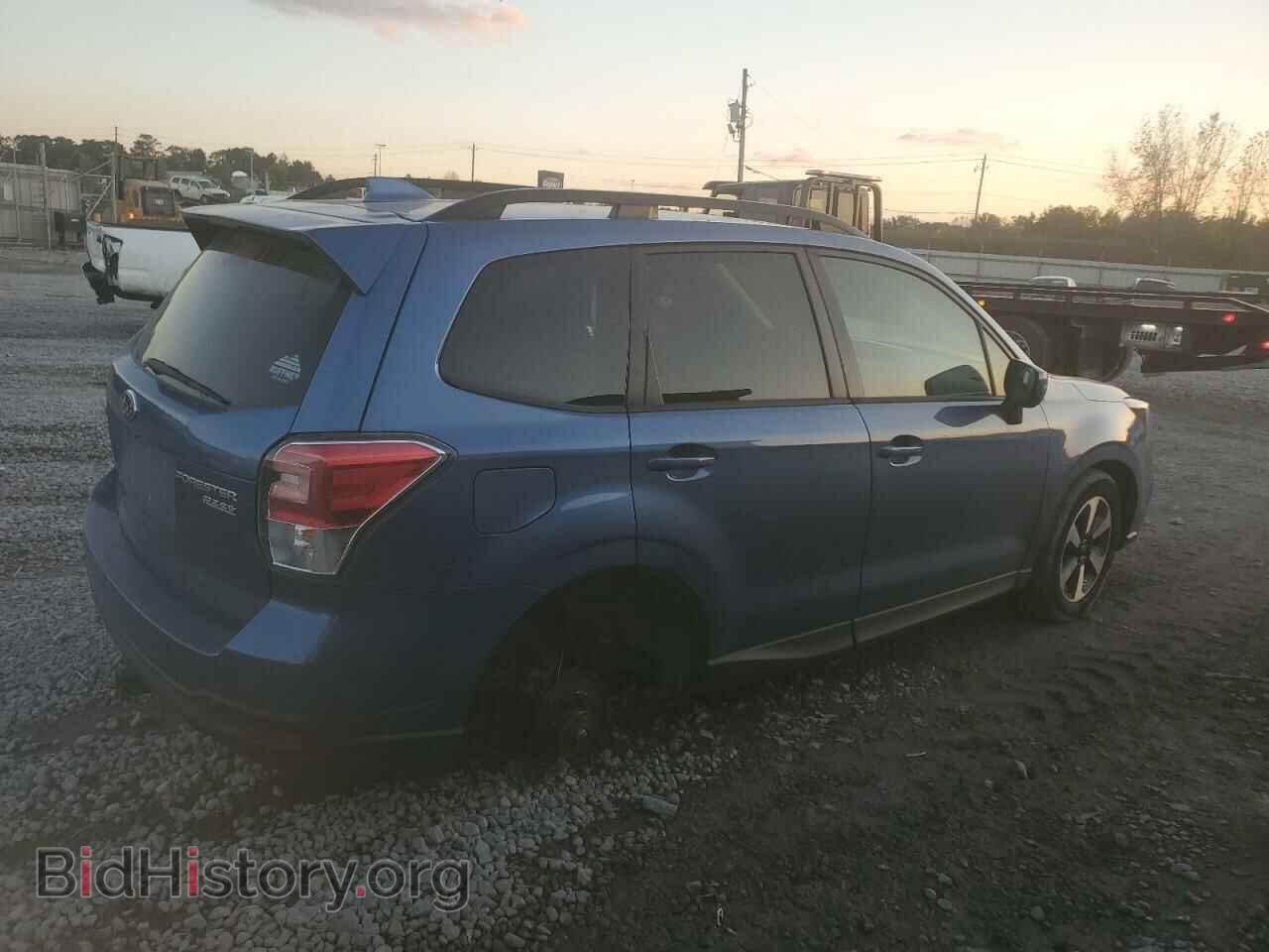 2017 SUBARU FORESTER - VIN: JF2SJAEC5HH574302 - Фото 3