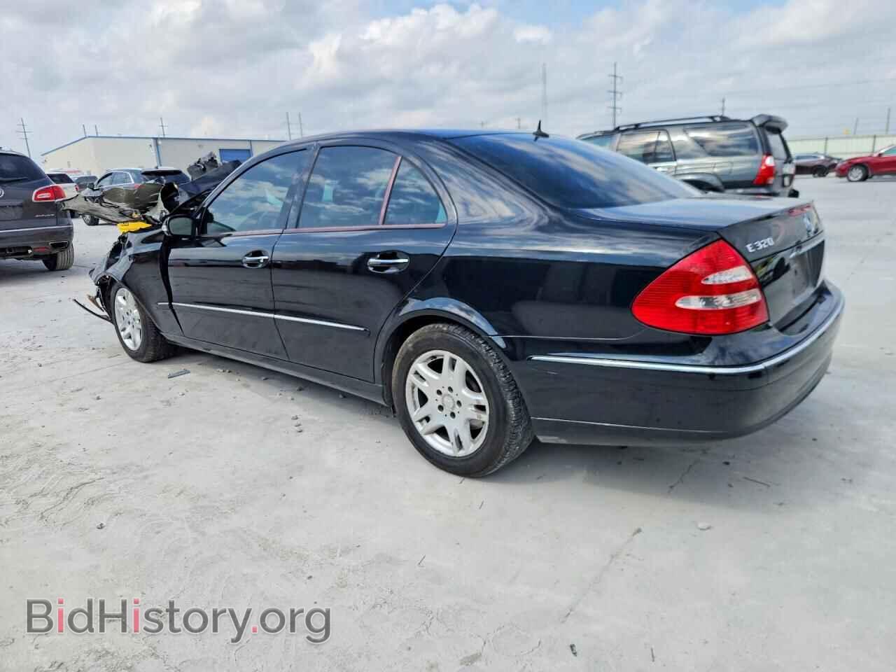 2005 MERCEDES-BENZ E-CLASS - VIN: WDBUF26J35A685462 - Photo 2