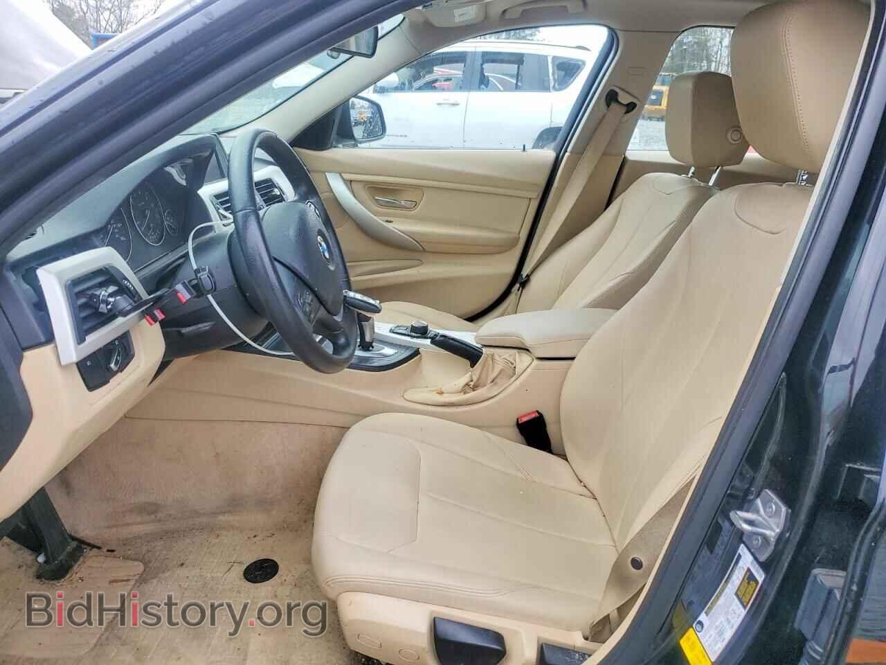 2016 BMW 320 - VIN: WBA8E1G55GNU10685 - Фото 7