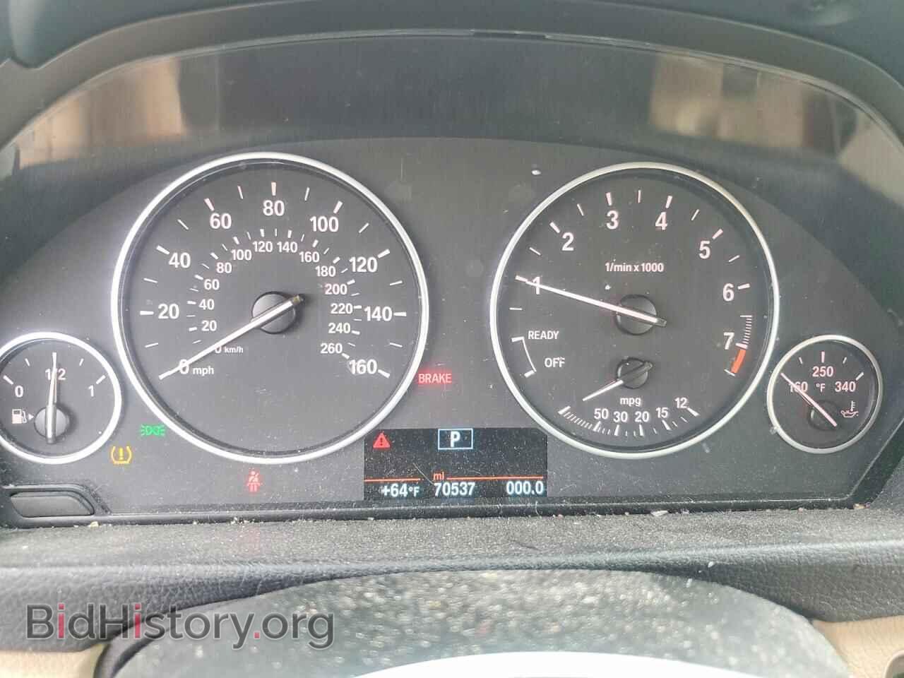 2016 BMW 320 - VIN: WBA8E1G55GNU10685 - Фото 9