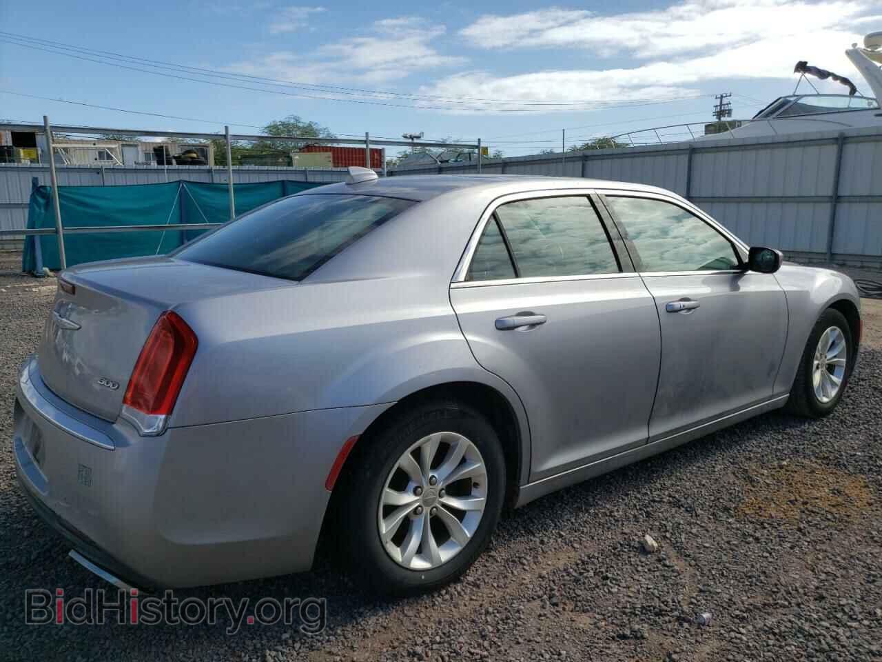 2015 CHRYSLER 300 - VIN: 2C3CCAAG3FH930831 - Фото 3