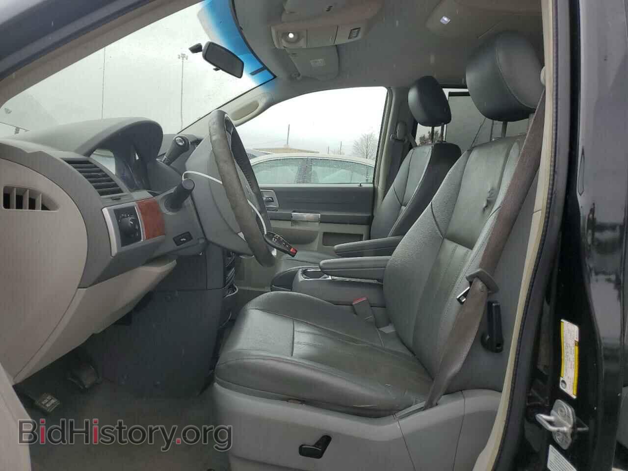 2008 CHRYSLER MINIVAN - VIN: 2A8HR54P38R124724 - Фото 7