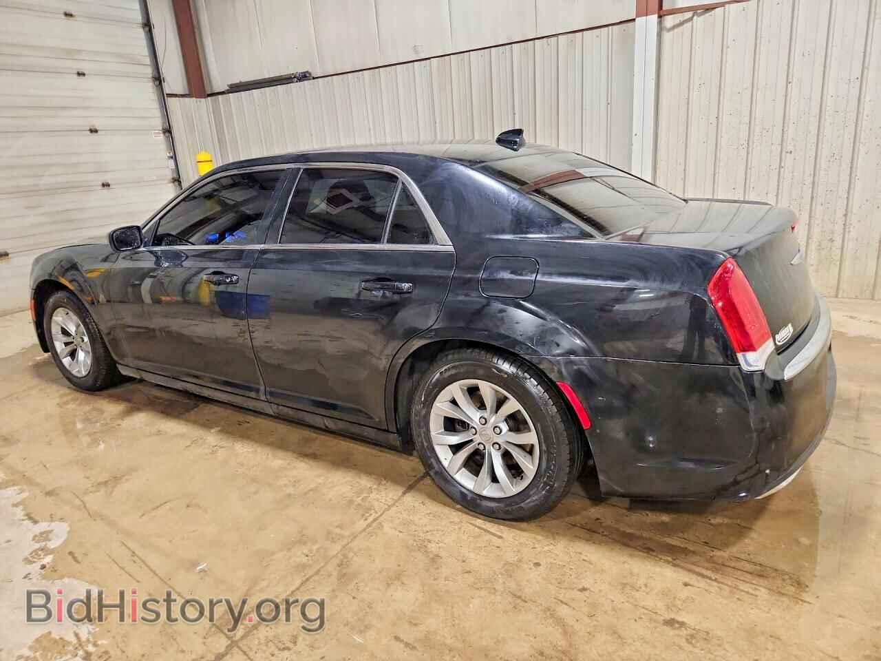 2018 CHRYSLER 300 - VIN: 2C3CCAAG3JH320565 - Фото 2