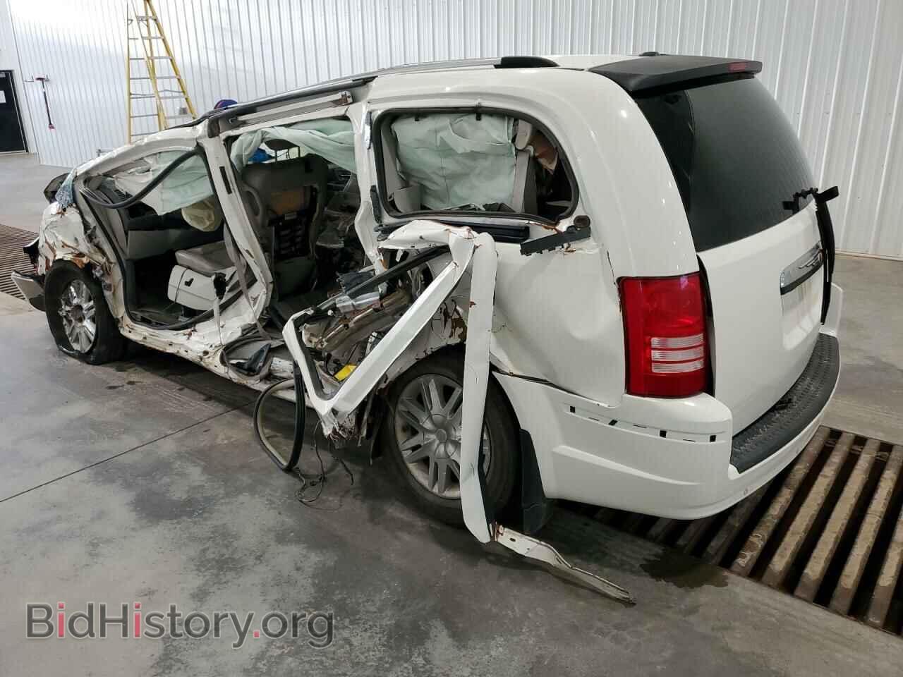 2008 CHRYSLER MINIVAN - VIN: 2A8HR64X18R786517 - Фото 2
