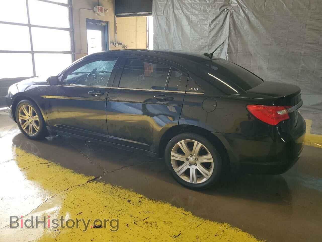 2013 CHRYSLER 200 - VIN: 1C3CCBBB3DN583093 - Фото 2